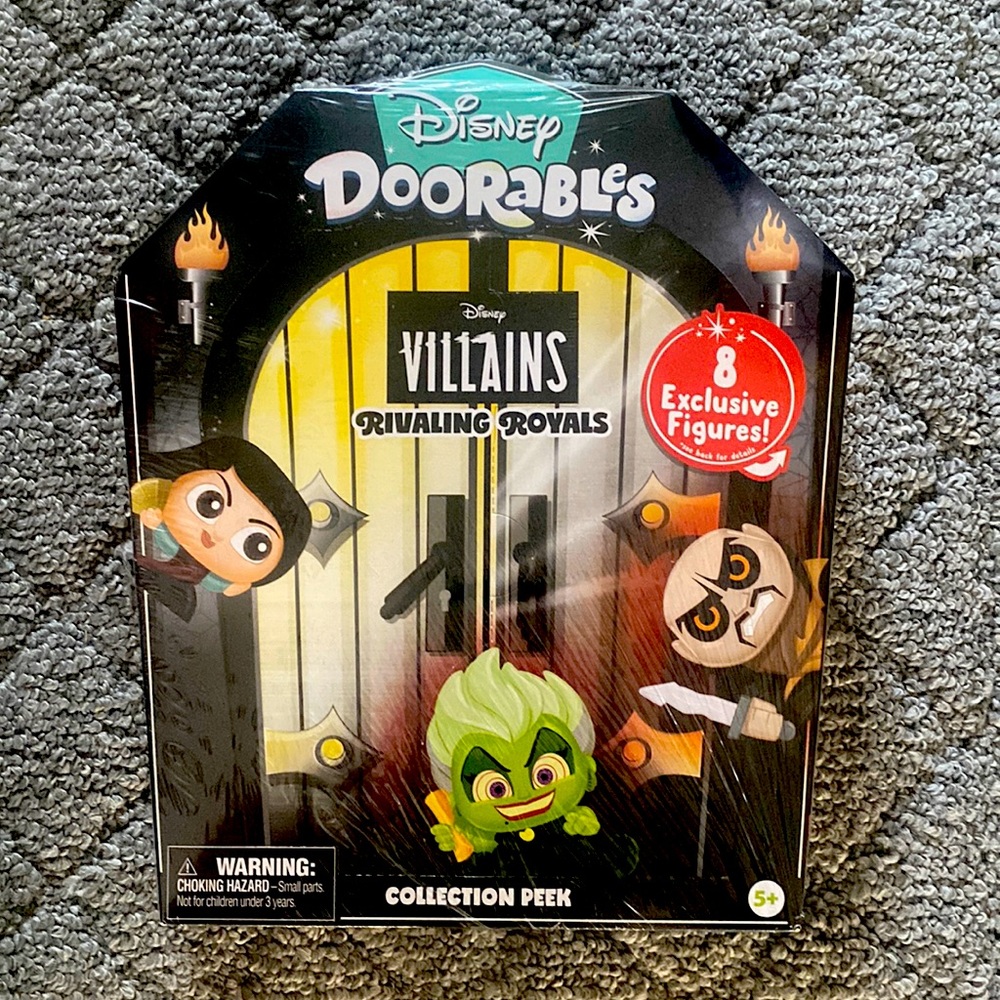 NIB Disney Doorables Villains
